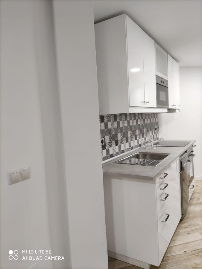 Feel At Home At Tamara Apartment - Two Steps To The Pool 托雷莫利诺斯 外观 照片