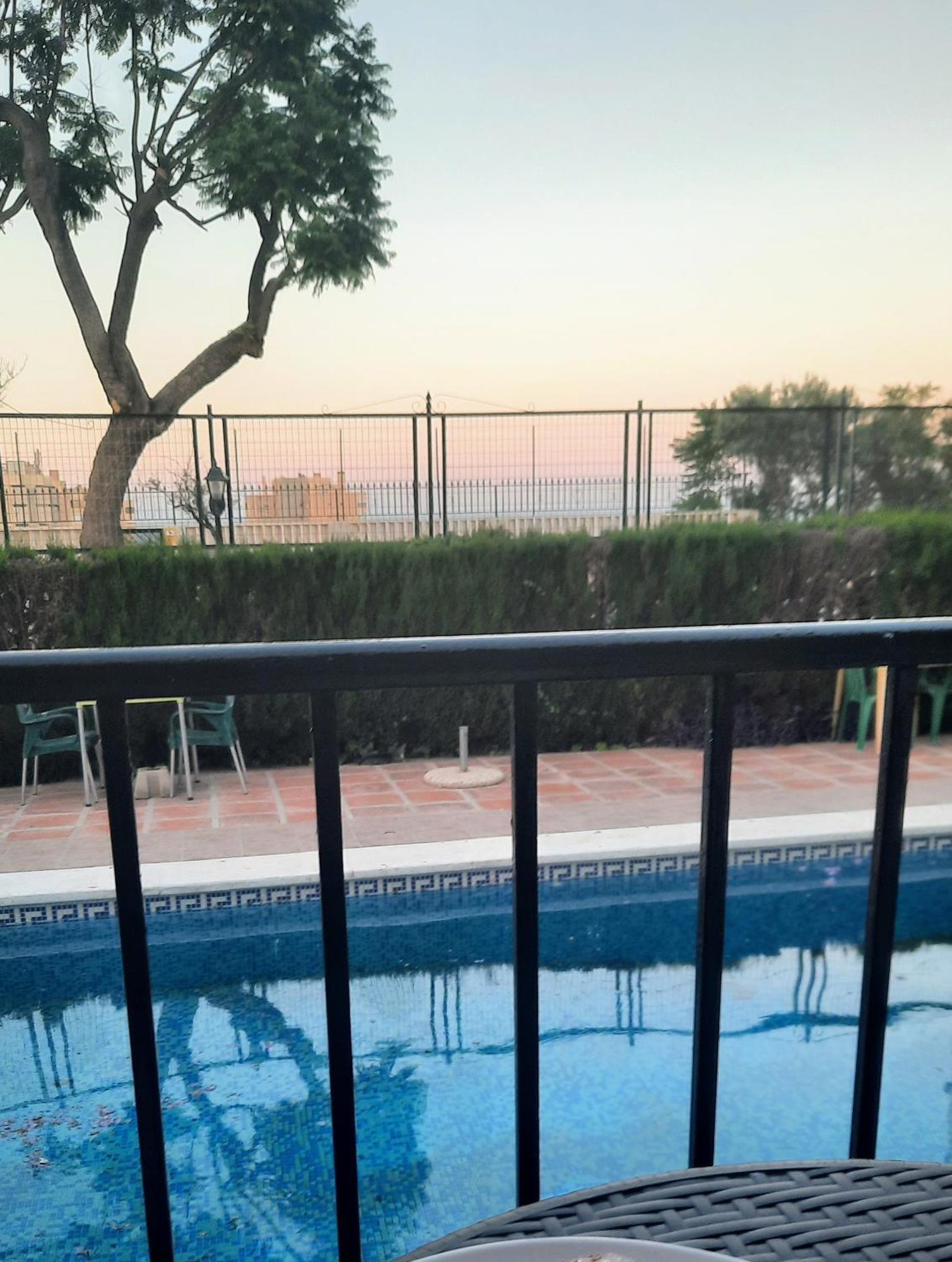 Feel At Home At Tamara Apartment - Two Steps To The Pool 托雷莫利诺斯 外观 照片